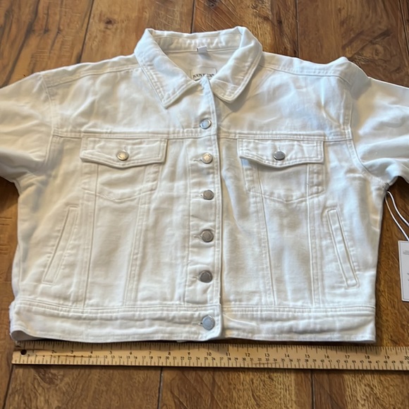 NWT Judy Blue White Denim Jacket Medium Cropped - Picture 6 of 14